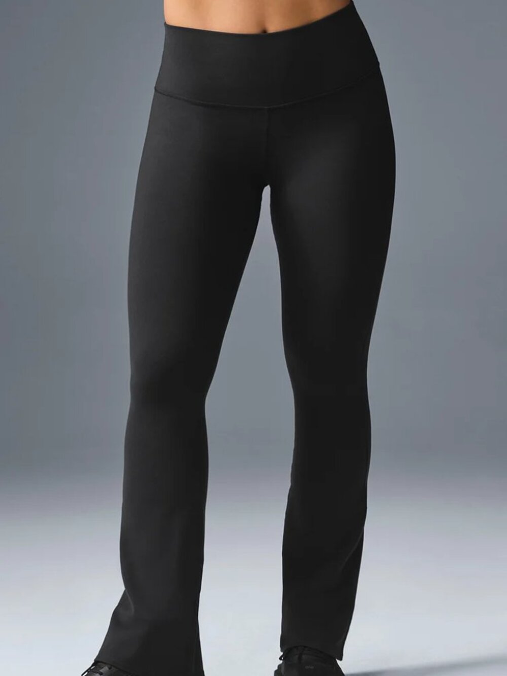 New With Tags🖤Alo Yoga Airbrush High-Waist Bootcut Legging🕶️Black (Regular) - Picture 12 of 14
